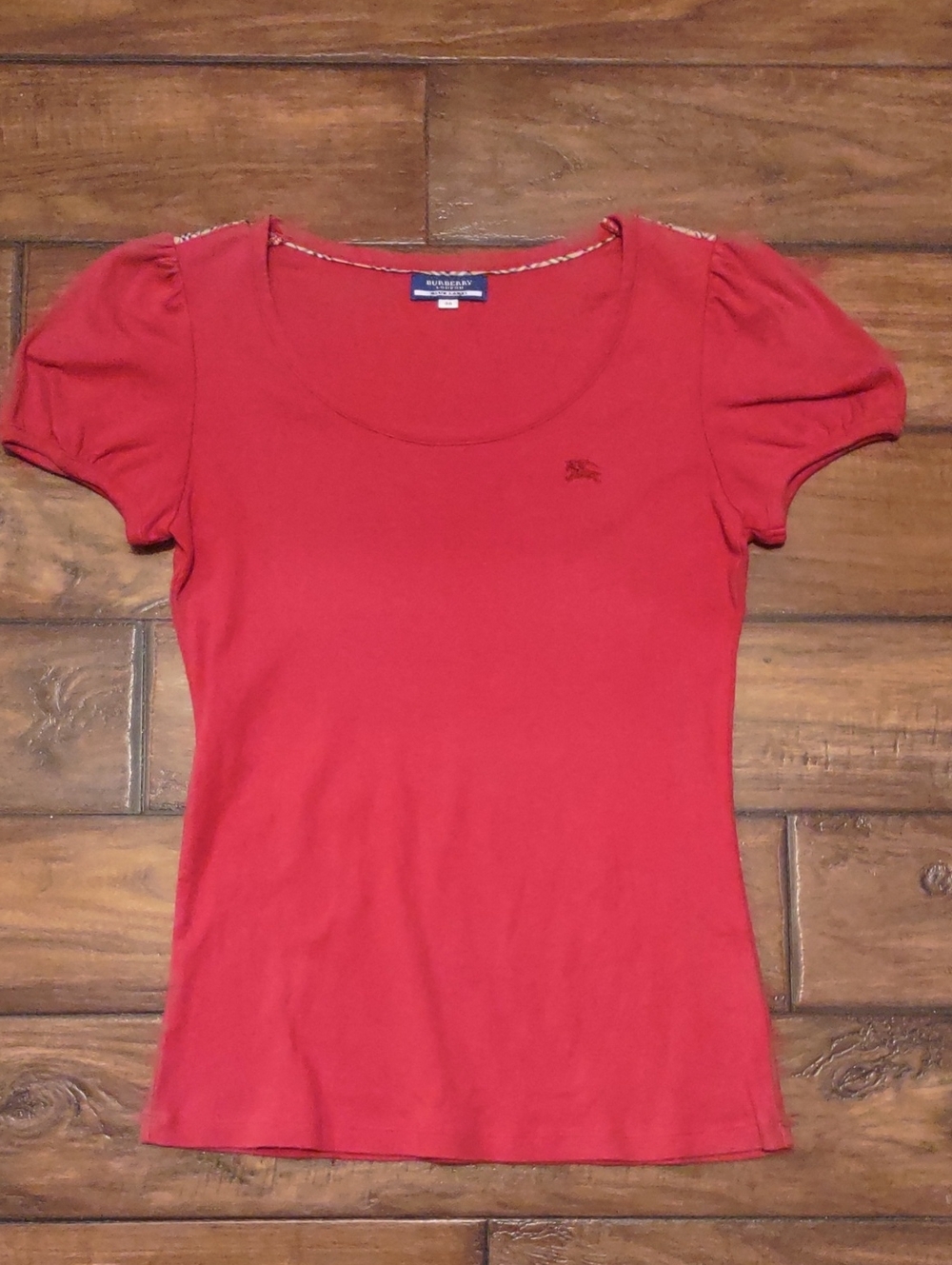 Burberry Blue Label Red Scoop-Neck Puff Sleeve Tee. Size 38.